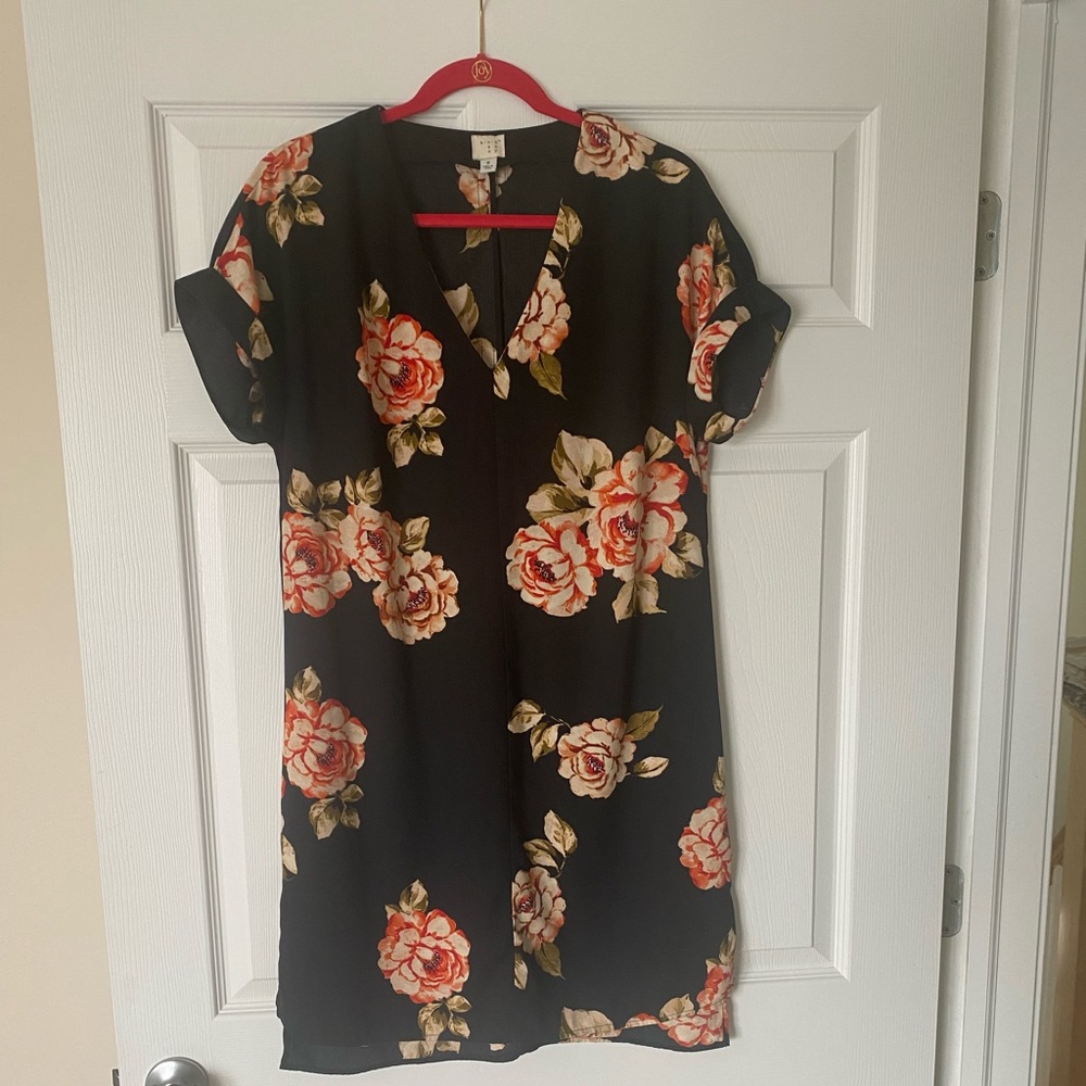 Black Floral Shift Dress